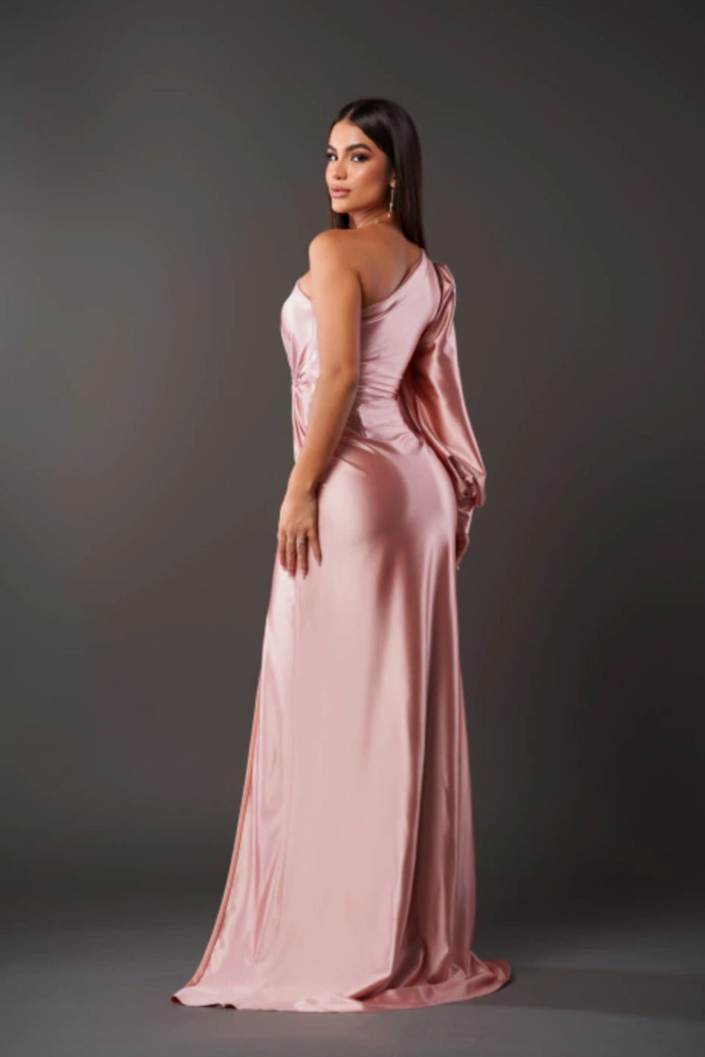 Ana | Vestido satinado de una manga